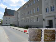 Stolpersteine für Julius und Margarete Dobrin in der Straße des Friedens, am kleinen Busbahnhof