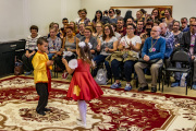 Prenzlauer Gäste beim Kulturprogramm in einem Kindergarten in Pochwistnewo