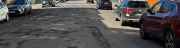 Die Straßenschäden sind unübersehbar. Jetzt startet die Baumaßnahme Winterfeldtstraße. 